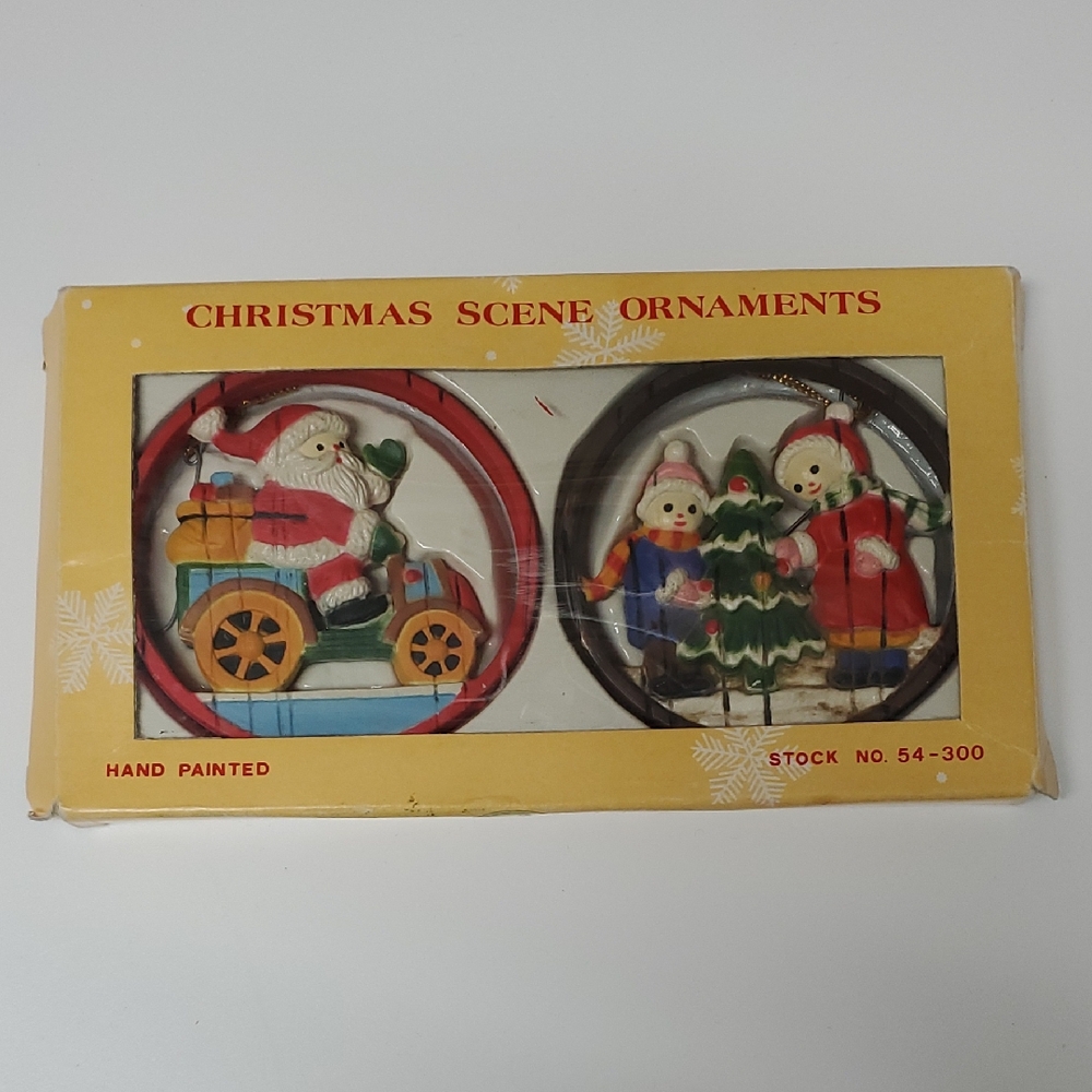 Source Unknown Christmas Scene Ornaments - Multicolor